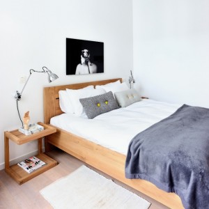 Ethnicraft letto Azur rovere e comodino Frame