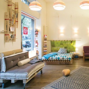 Onfuton  negozio design arredamento Via Crema 14 Milano