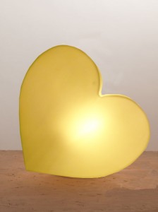 lampada-abat-jour-porcellana-satinata-a-forma-cuore